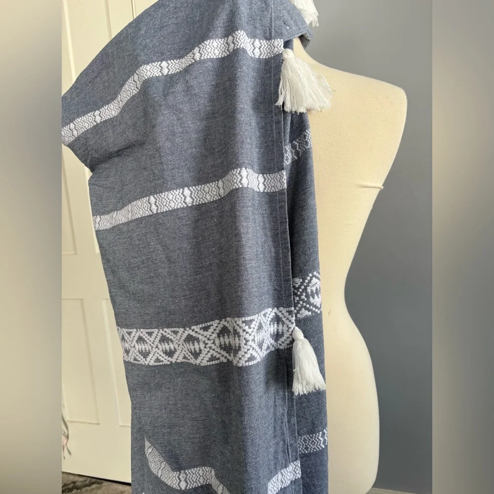 Better Homes and Gardens Blue and White Tassel Shower Curtain NWOT